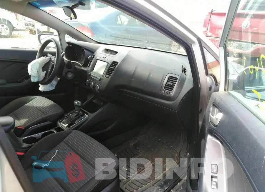 3KPFL4A77HE038736 Photo# 5