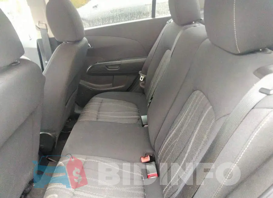 1G1JC5EH8D4214586 Photo# 8
