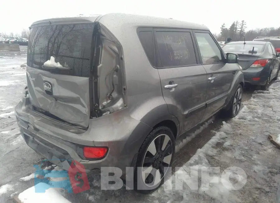 KNDJT2A61C7383159 Photo# 4