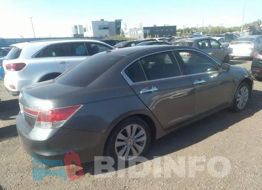 1HGCP3F87BA800056 Photo# 4