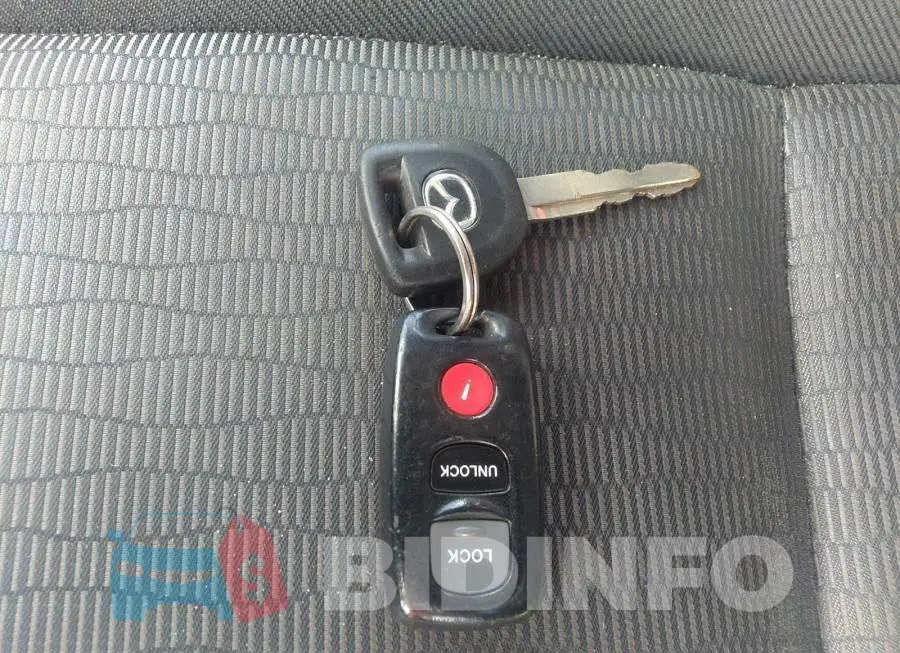 JM1BK32F671754403 Photo# 11