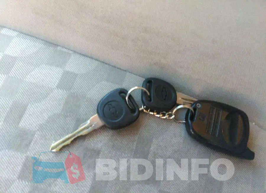 1G1ZT52855F169412 Photo# 11