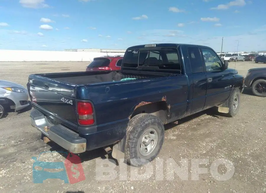 1B7HF13Y8YJ184019 Photo# 4