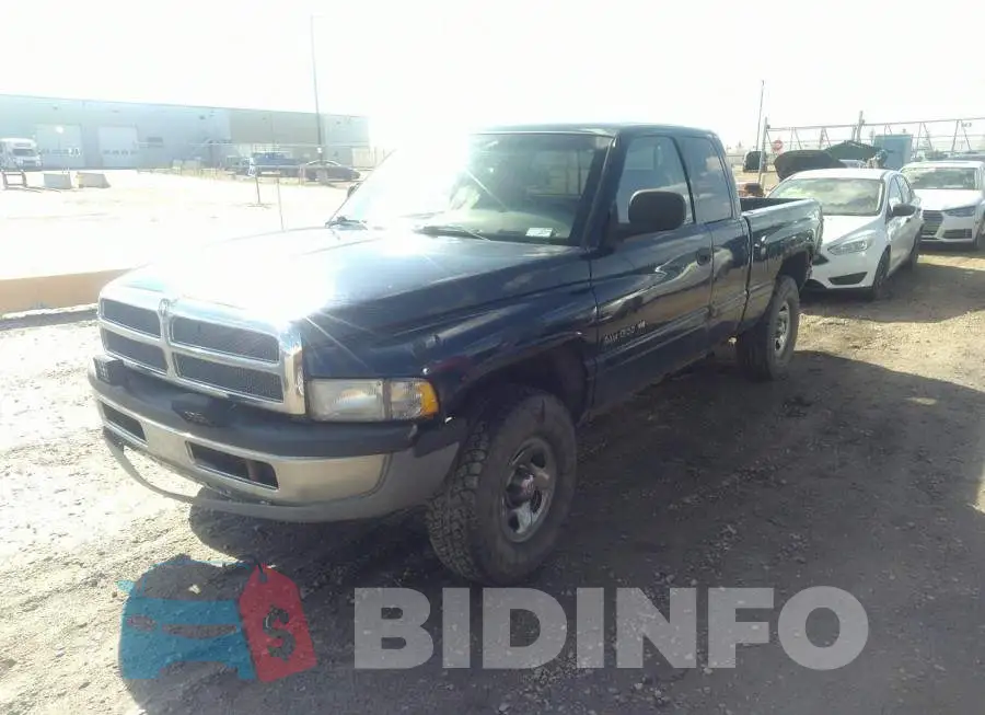 1B7HF13Y8YJ184019 Photo# 2
