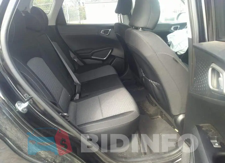 KNDJ33AU6M7793784 Photo# 8