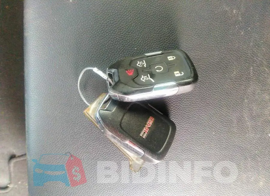 1GKS2GKC3LR262053 Photo# 11