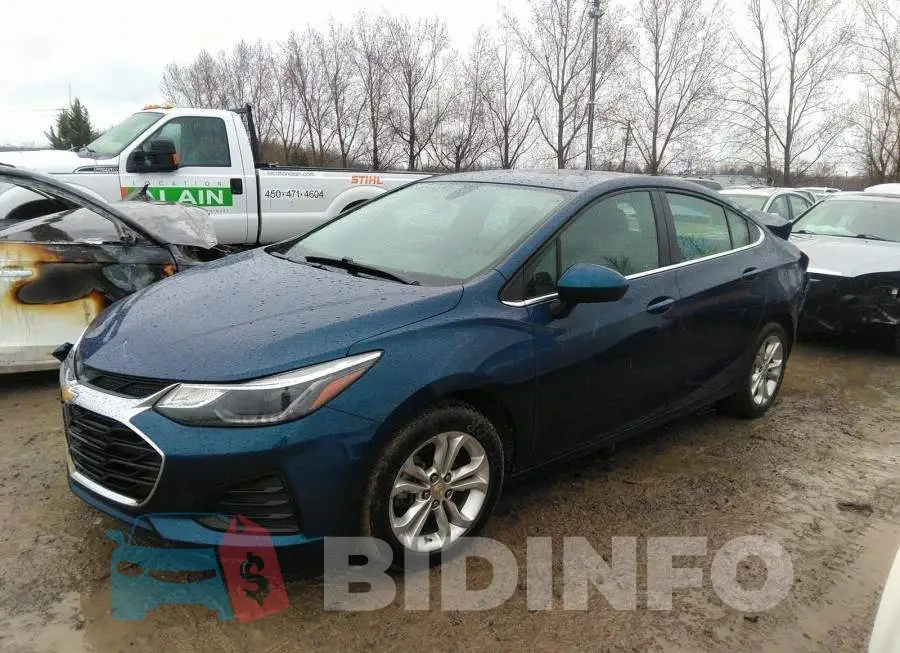 1G1BE5SM7K7111817 Photo# 2