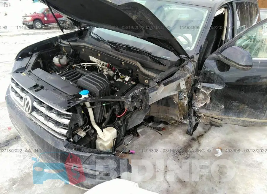 1V2MR2CA0JC567332 Photo# 6