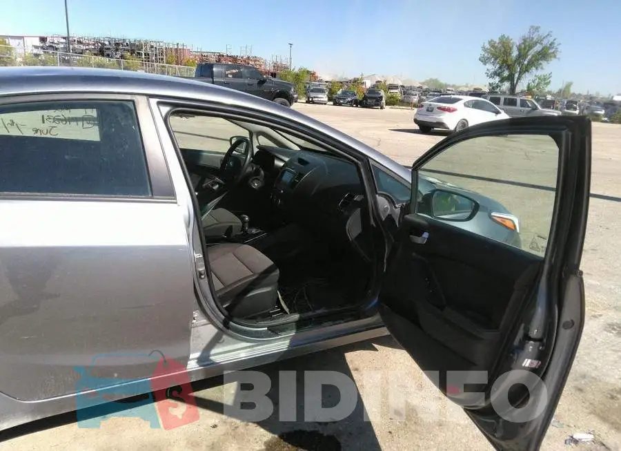 3KPFL4A72HE146231 Photo# 5
