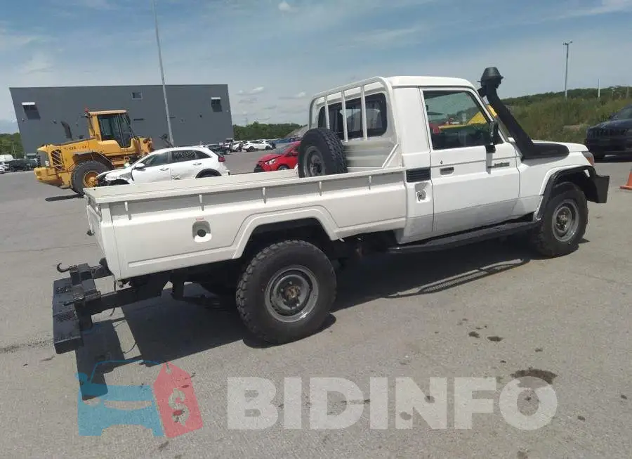 JTELB71J204331853 Photo# 4