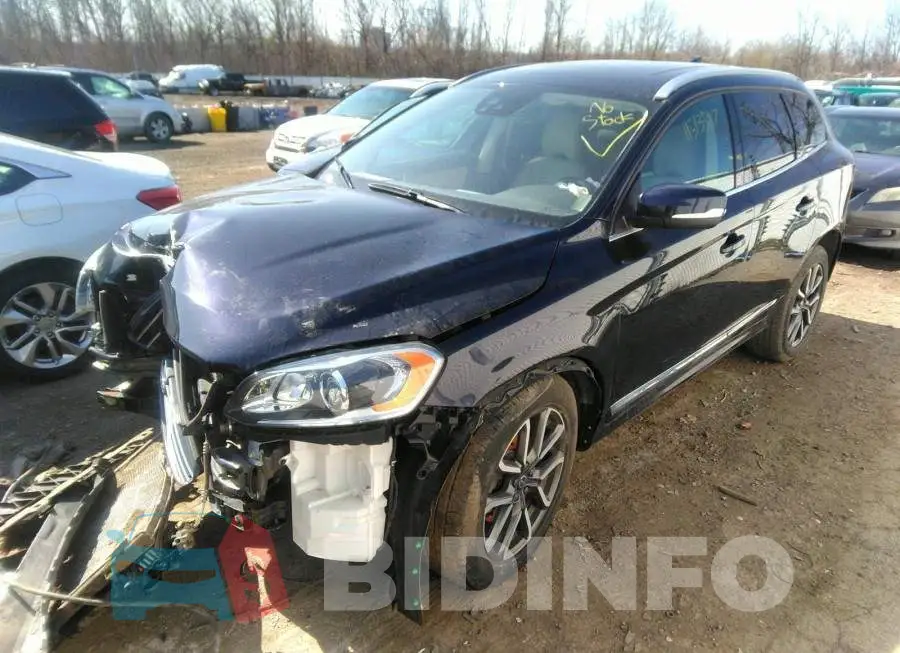 YV440MRK3H2231761 Photo# 2