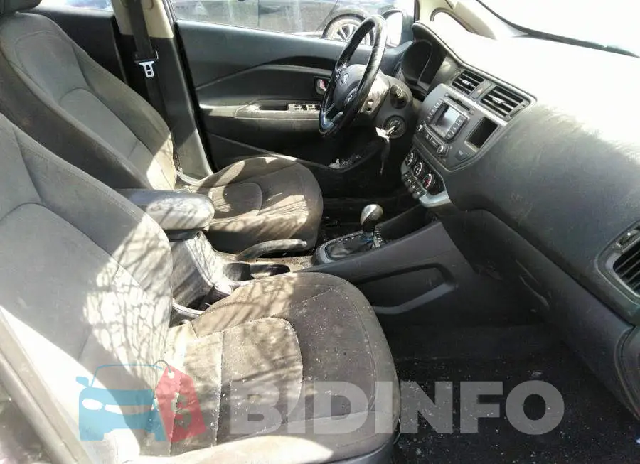 KNADN4A33F6422527 Photo# 5