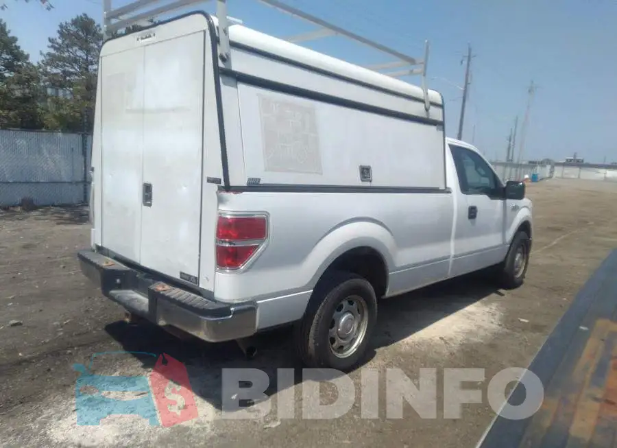 1FTNF1CF8DKE72824 Photo# 4