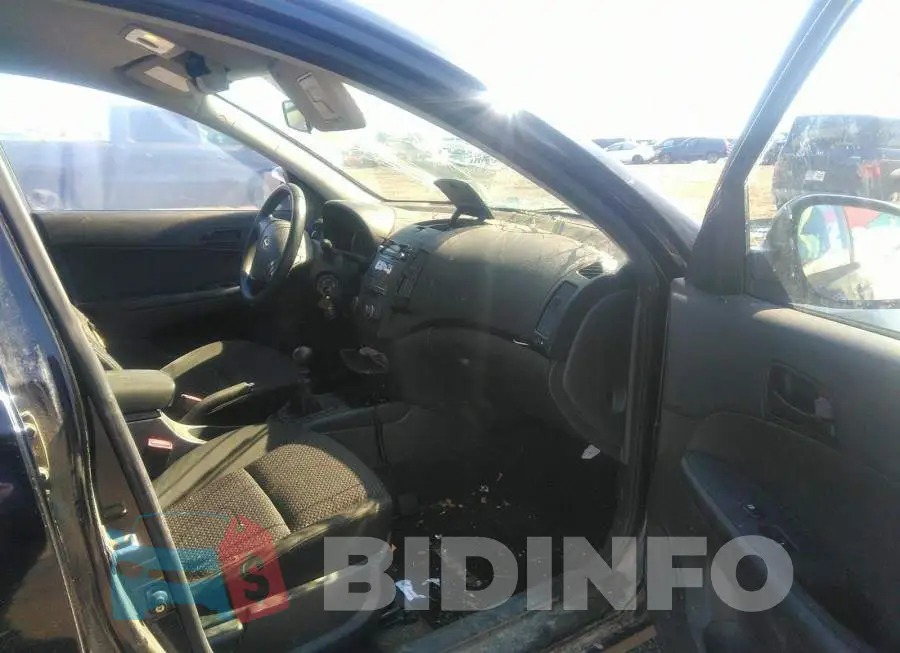 KMHDB8AE7CU139992 Photo# 5
