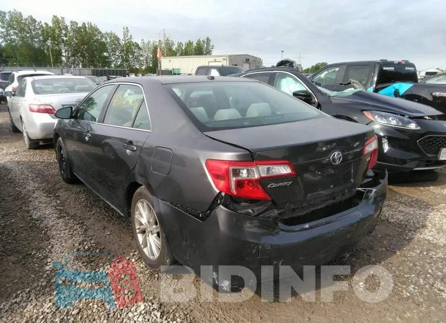4T1BF1FK5CU075632 Photo# 3