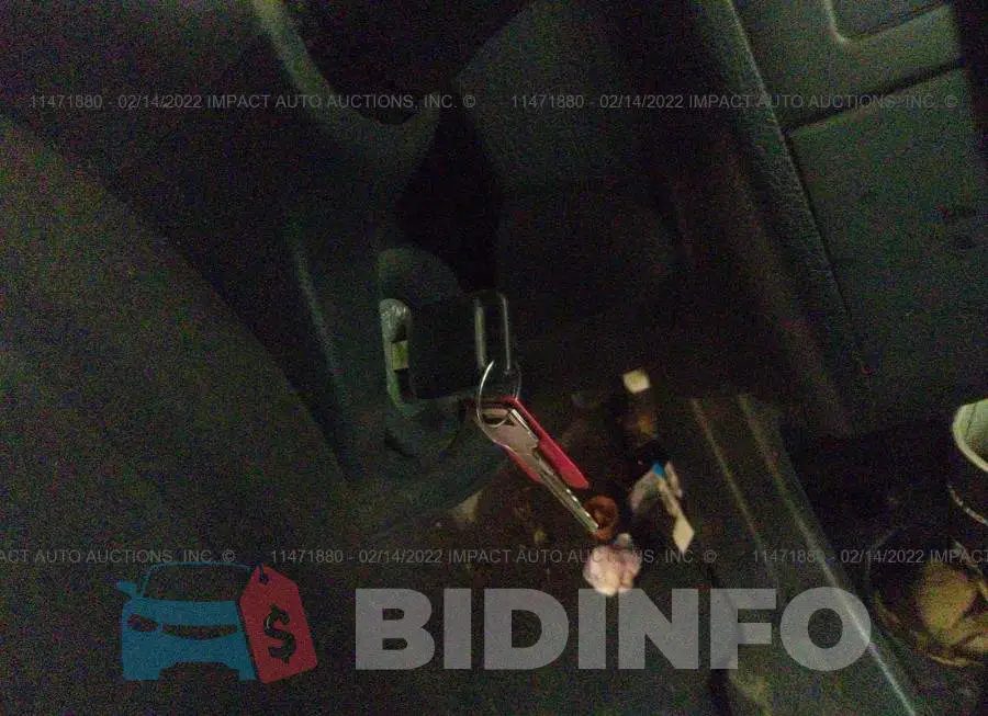 3N1BC13E19L450384 Photo# 11