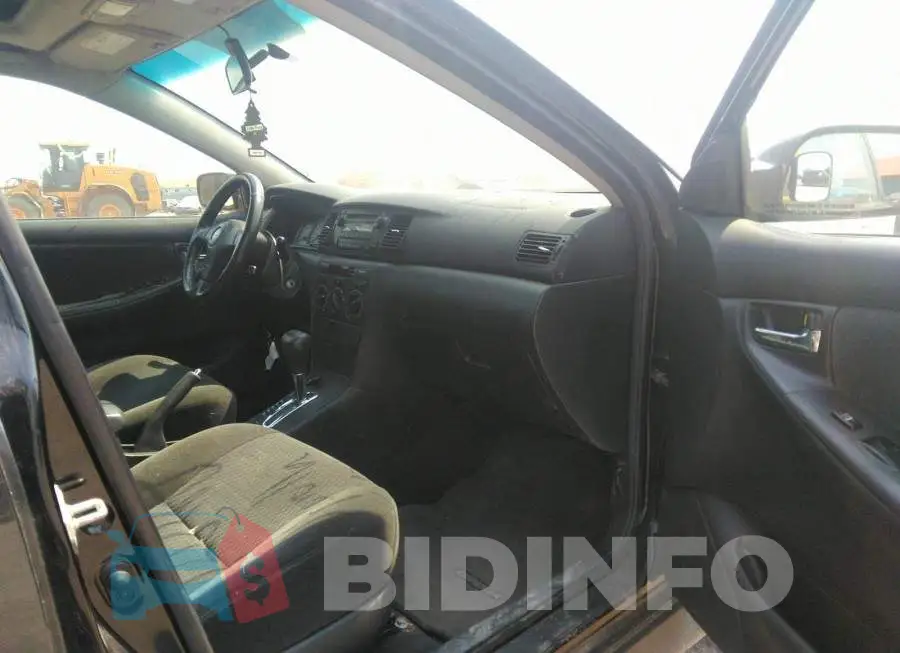 2T1BR32E28C892469 Photo# 5