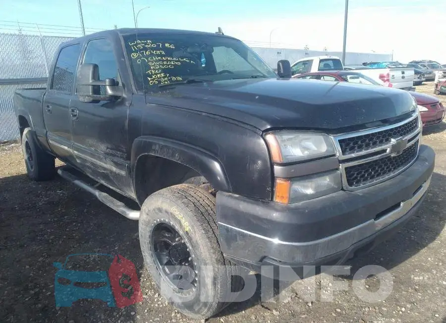 1GCHK23D37F176488 Photo# 1