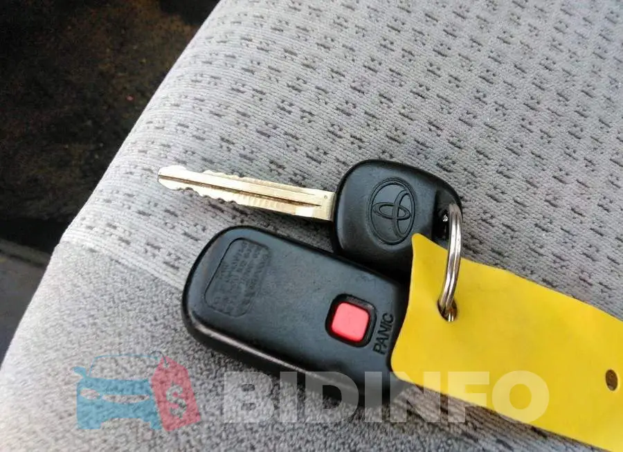 2T1BR32E36C644390 Photo# 11