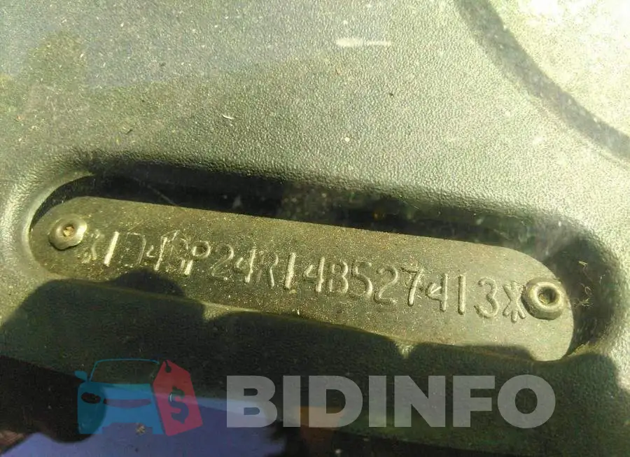1D4GP24R14B527413 Photo# 9