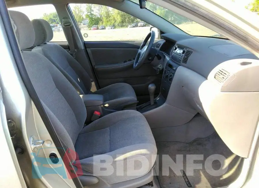 2T1BR32E04C788475 Photo# 5