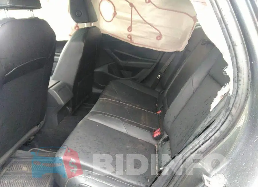 3VWE57BU5KM128361 Photo# 8 3VWE57BU5KM128361 Photo# 8
