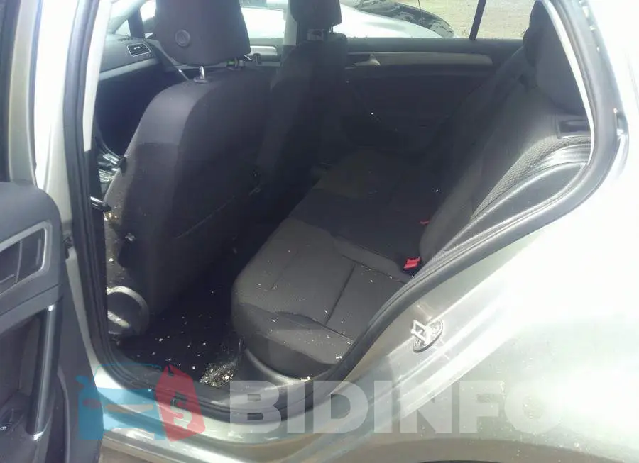 3VW217AU2HM054258 Photo# 8