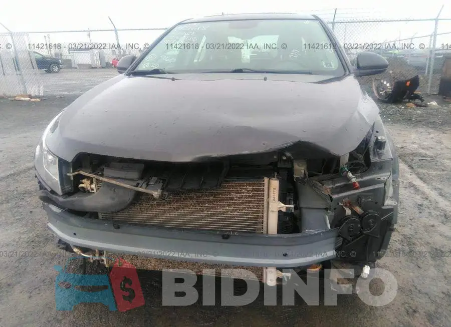 1G1PE5SBXF7237356 Photo# 6