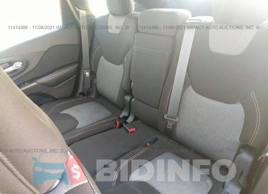 1C4PJLAB5FW590490 Photo# 8