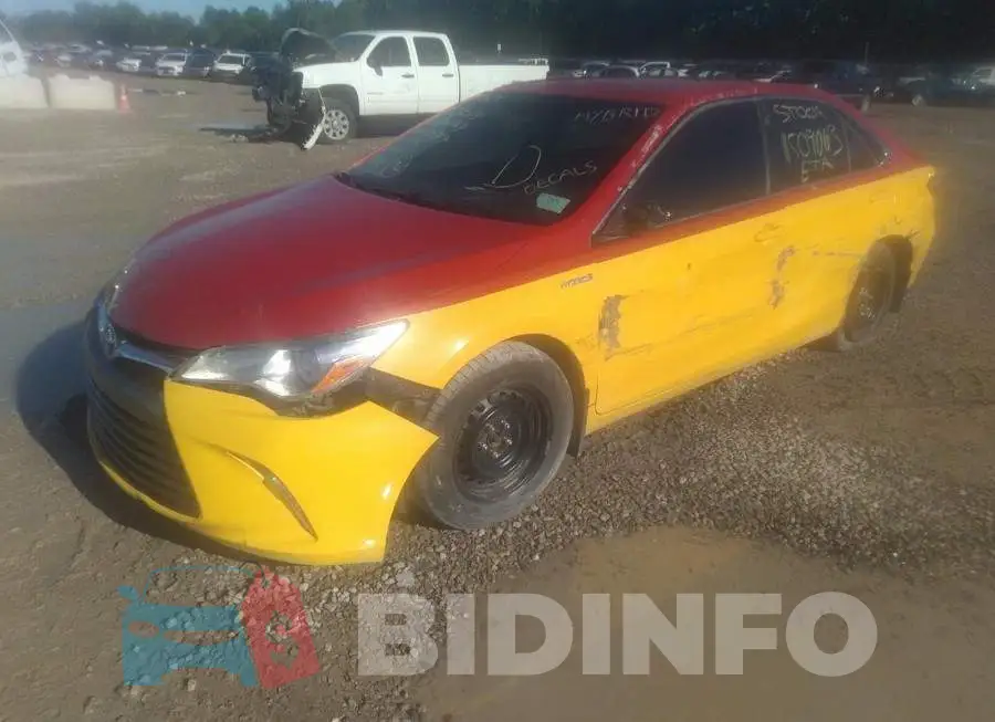 4T1BD1FK3FU155764 Photo# 2