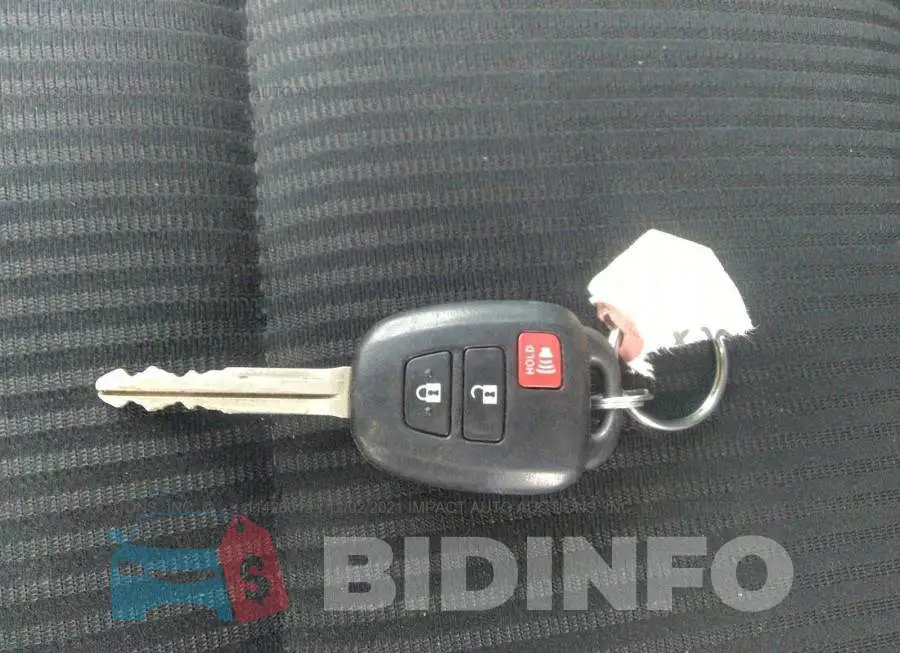 2T3ZFREV0FW177084 Photo# 11