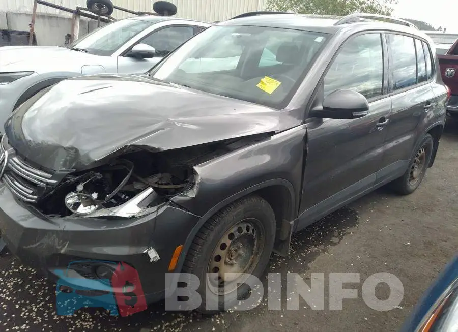 WVGJV7AX2FW556127 Photo# 2