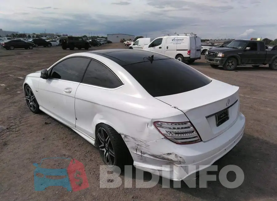 WDDGJ4HB0EG289040 Photo# 6