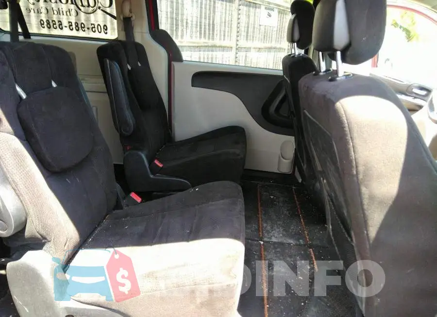 2C4RDGBG4CR207208 Photo# 8