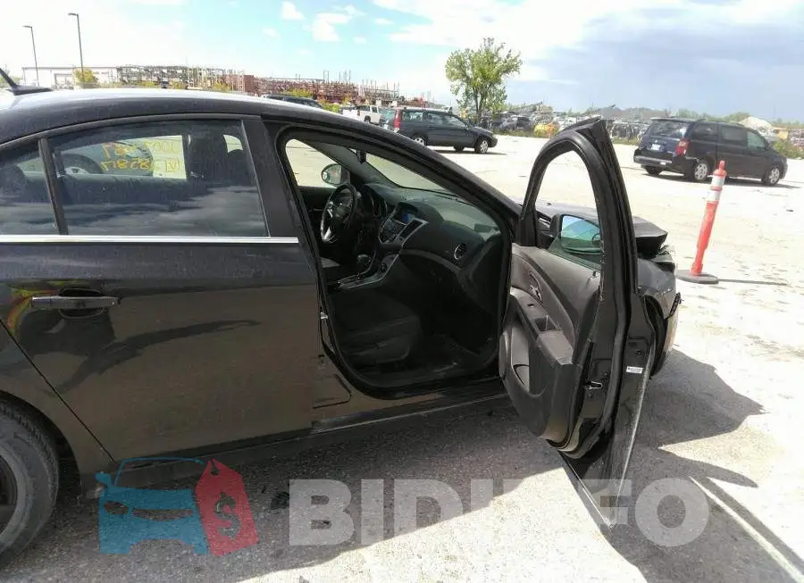 1G1PF5SC5C7285817 Photo# 5