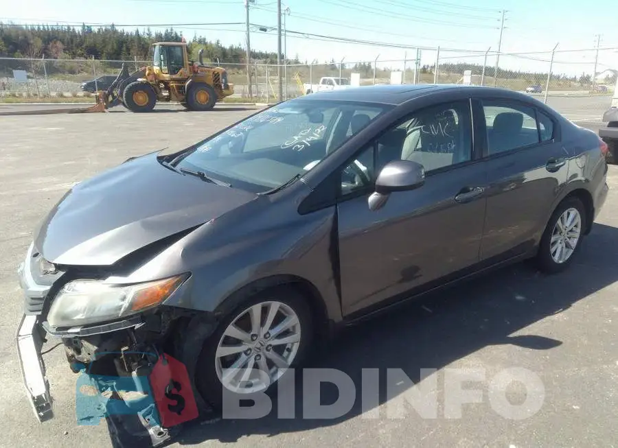 2HGFB2F96CH055673 Photo# 2