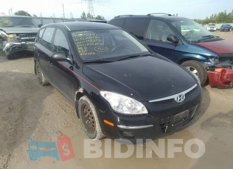 KMHDB8AE3CU138273 Photo# 1
