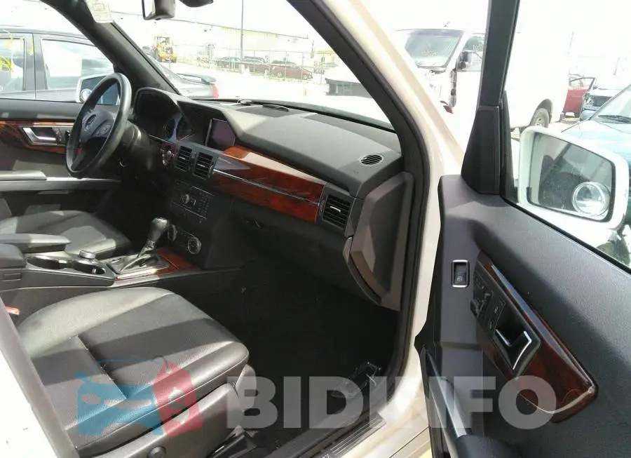 WDCGG8HB5CF797176 Photo# 5