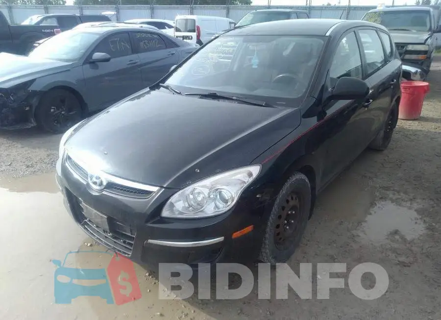 KMHDB8AE3CU138273 Photo# 2