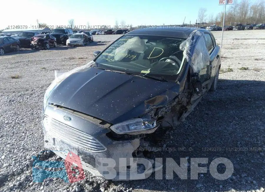 1FADP3N29JL305138 Photo# 6 1FADP3N29JL305138 Photo# 6