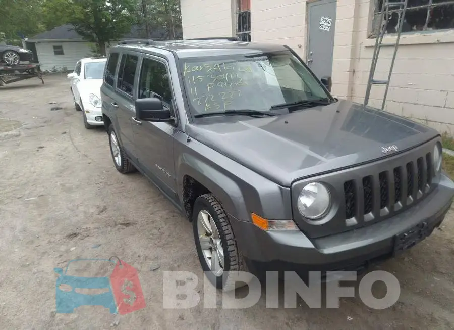 1J4NF2GB8BD272227 Photo# 1