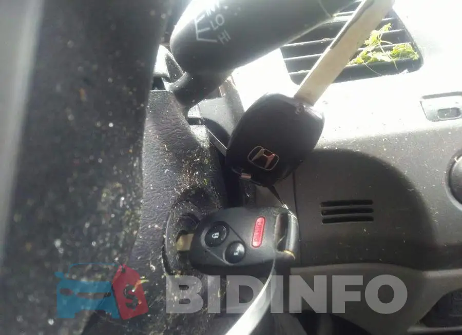 2HGFA1E40BH000136 Photo# 11