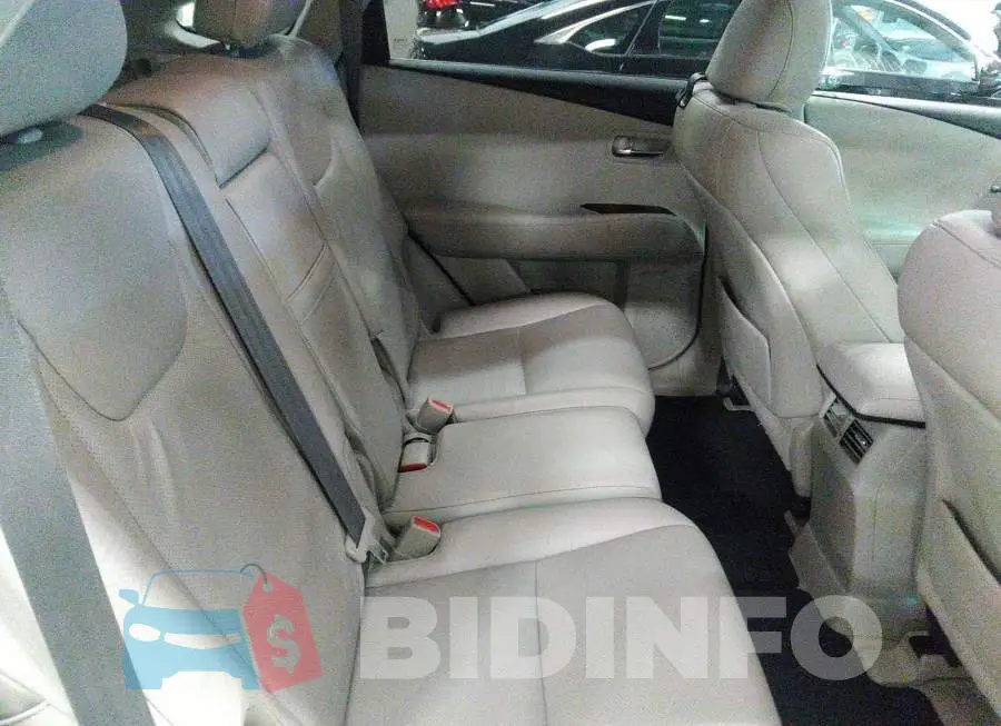 2T2BK1BAXBC083648 Photo# 8