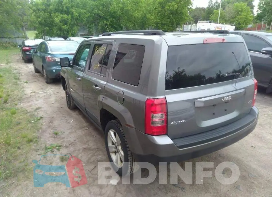 1J4NF2GB8BD272227 Photo# 3