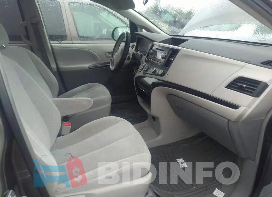5TDKA3DCXBS009283 Photo# 5