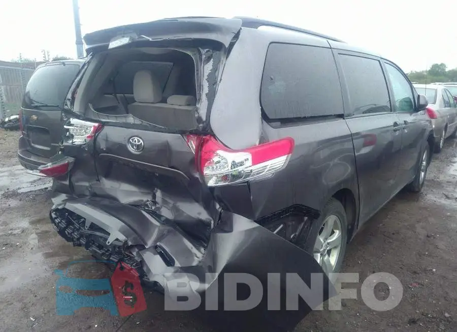 5TDKA3DCXBS009283 Photo# 4