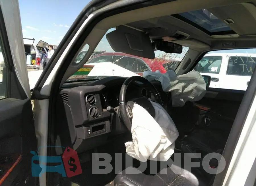 1J4RG5GT6AC115583 Photo# 5