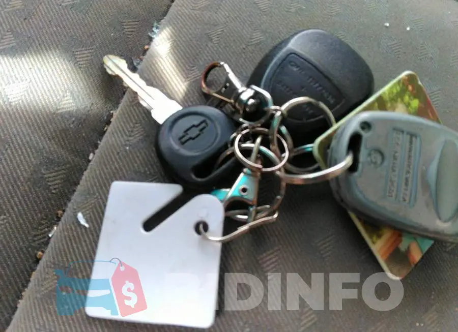 1GNDV23128D176269 Photo# 11