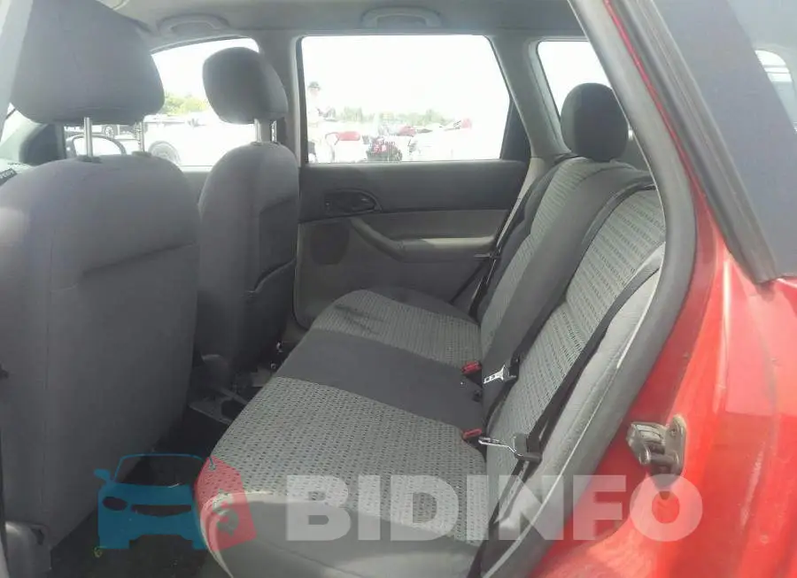 1FAHP36NX7W147300 Photo# 8