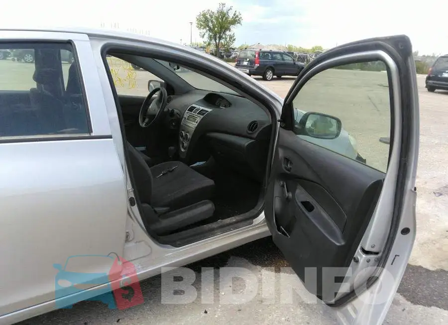 JTDBT923381266243 Photo# 5